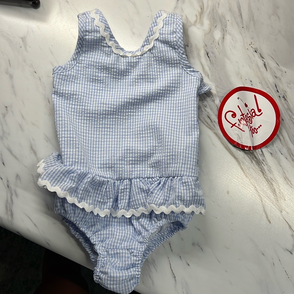 NWT Fantasia Too girl’s one piece bathing suit